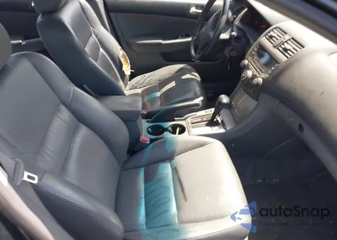 2004 Honda Accord 2.4 Ex from USA, damaged, VIN 1HGCM56804A015613